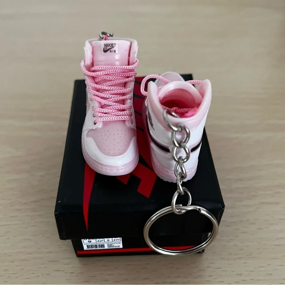 Pink and Black Fashion Sneaker Keychain BNIB with Box Shopper
